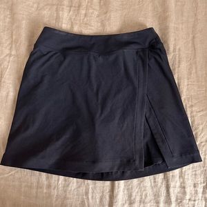 Outdoor voices skirt!